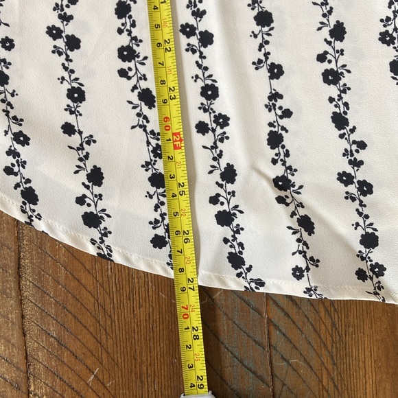 Women’s Ann Taylor Floral Blouse Top Popover Shirt New Large NWT - Picture 8 of 9